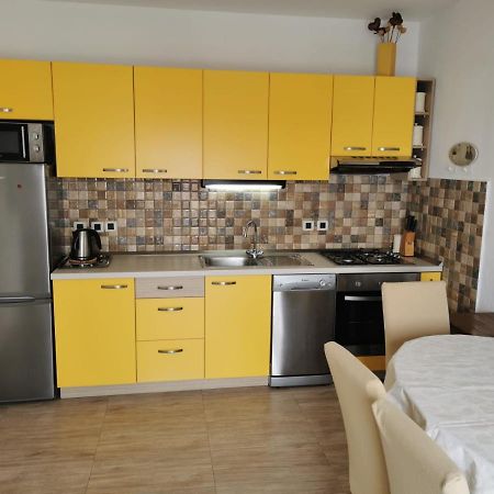 Apartman Ante Brela Esterno foto