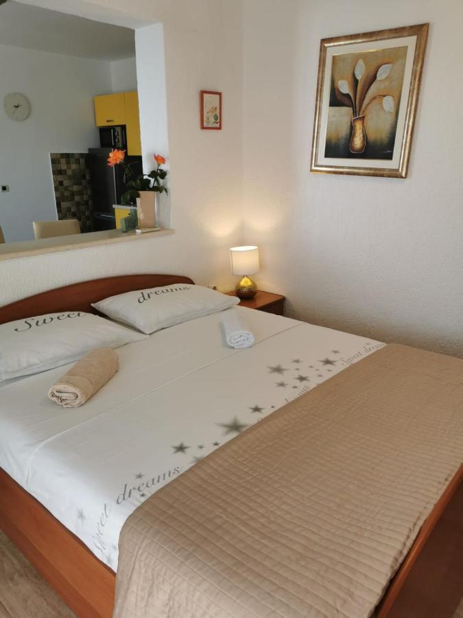 Apartman Ante Brela Esterno foto